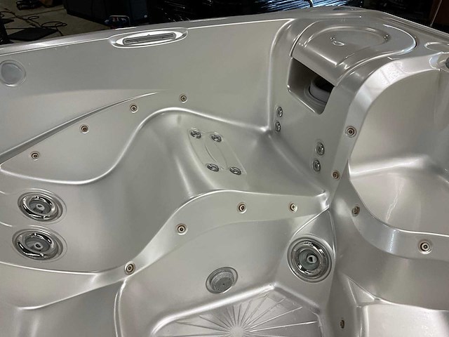 Limelight hottubs jacuzzi - afbeelding 13 van  16