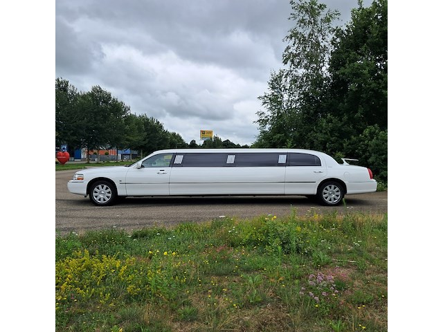 Limousine, lincoln, town car, wit, 2003 - afbeelding 37 van  113