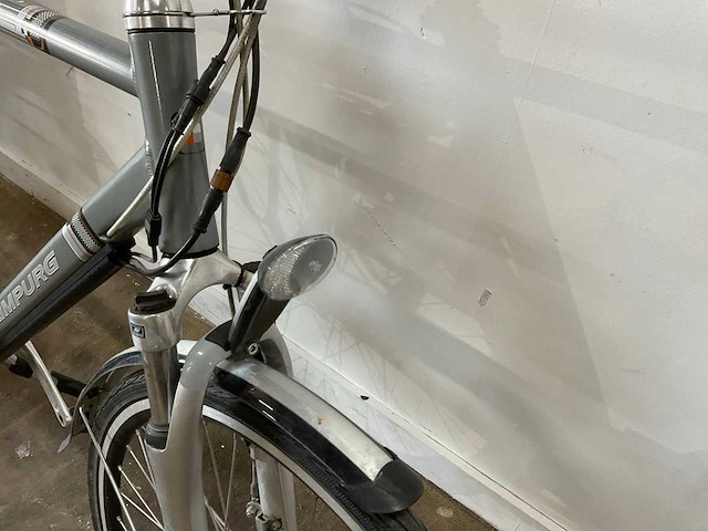 Limpurg aluminium 7005 elektrische fiets - afbeelding 7 van  17