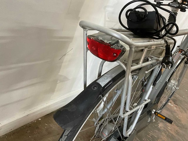 Limpurg aluminium 7005 elektrische fiets - afbeelding 9 van  17