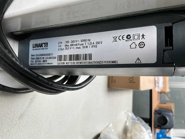 Linak acculader met accu - afbeelding 2 van  4