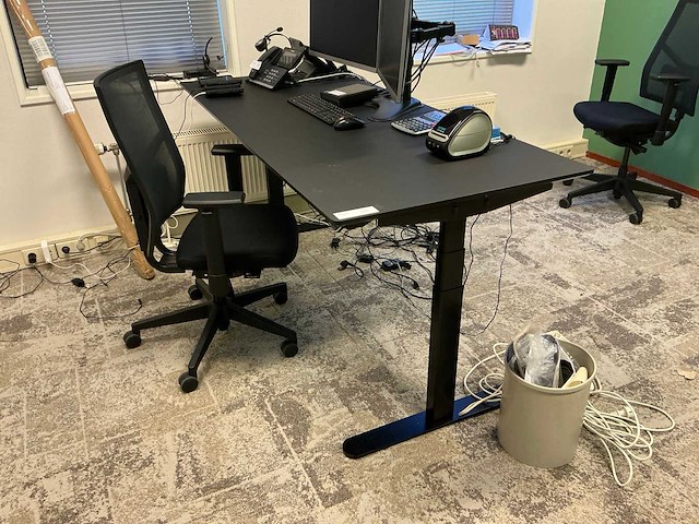 Linak df2 electrisch verstelbaar bureau 180x80 - afbeelding 1 van  10