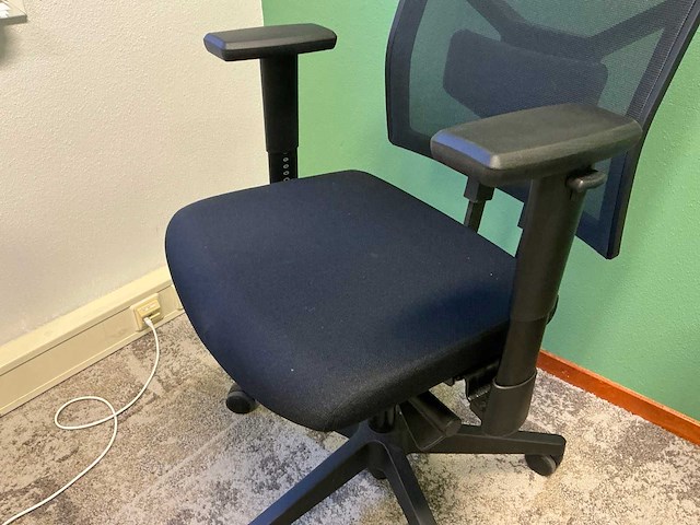 Linak df2 electrisch verstelbaar bureau 180x80 - afbeelding 5 van  10