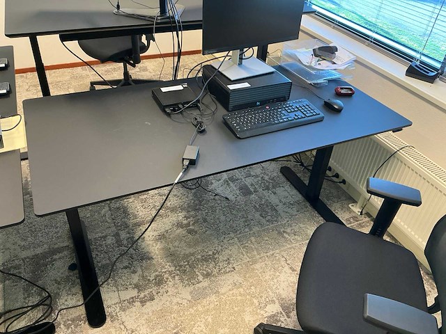 Linak df2 electrisch verstelbaar bureau 180x80 - afbeelding 4 van  13