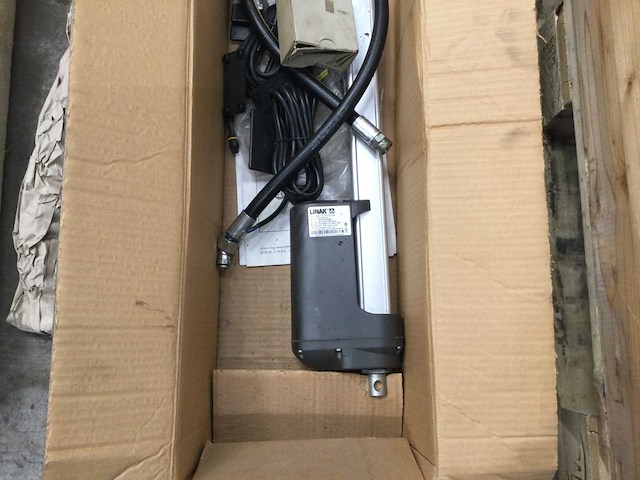 Linak la36 elektrische lineaire actuator - afbeelding 4 van  5