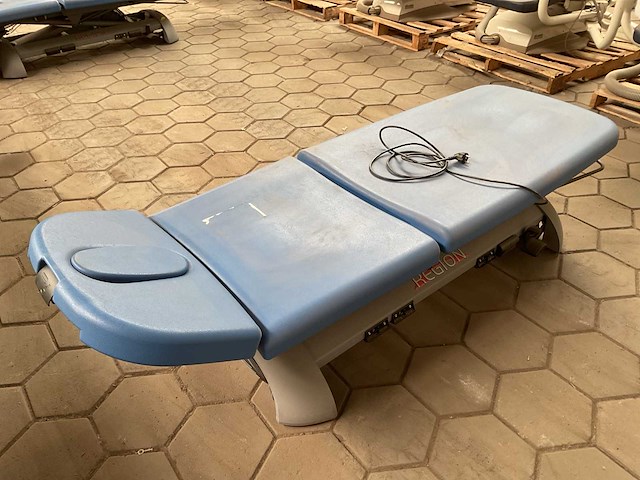 Linak region hospital examination table - afbeelding 2 van  7