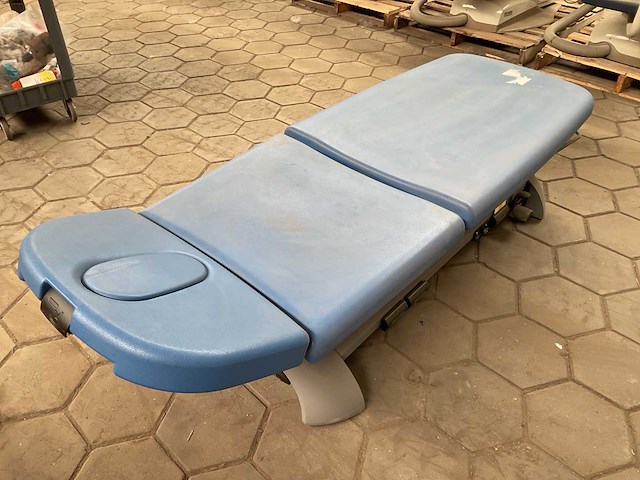 Linak region hospital examination table - afbeelding 1 van  1