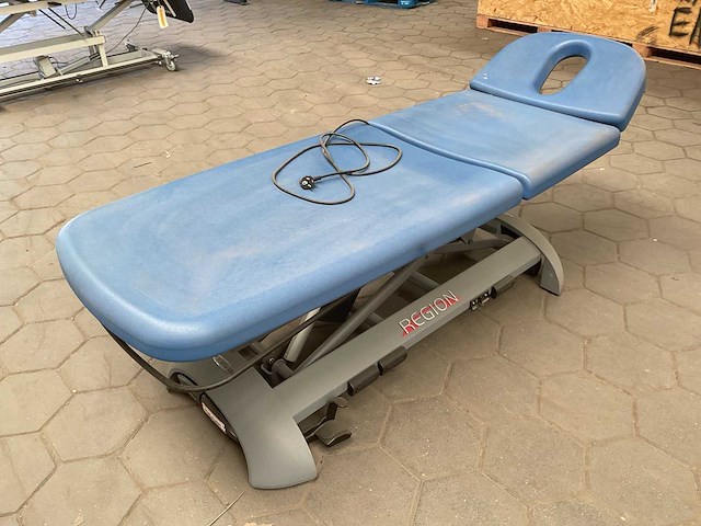 Linak region hospital examination table - afbeelding 1 van  1