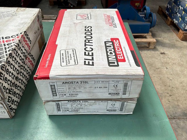Linciln arosta 316l las elektroden 2.5x350mm (2x) - afbeelding 1 van  2