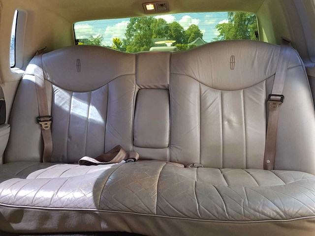 Lincoln - 1995 - town car - 4.6 signature - personenauto - afbeelding 2 van  26
