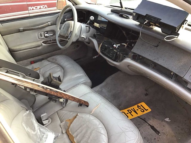 Lincoln - 1995 - town car - 4.6 signature - personenauto - afbeelding 15 van  26