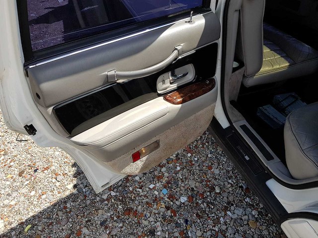 Lincoln - 1995 - town car - 4.6 signature - personenauto - afbeelding 24 van  26