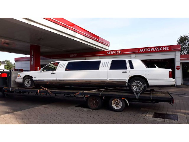 Lincoln - 1995 - town car - 4.6 signature - personenauto - afbeelding 8 van  18