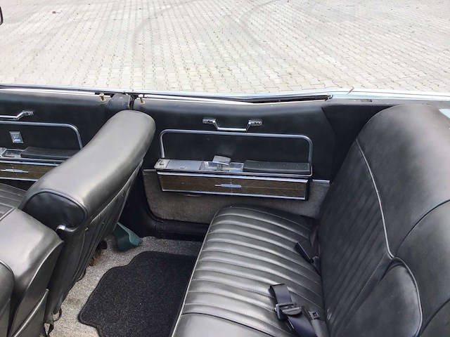 Lincoln - continental - 6.6 - oldtimer - afbeelding 6 van  29