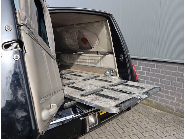 Lincoln - fm88 town car begrafenisauto - uitvaartauto - afbeelding 3 van  43