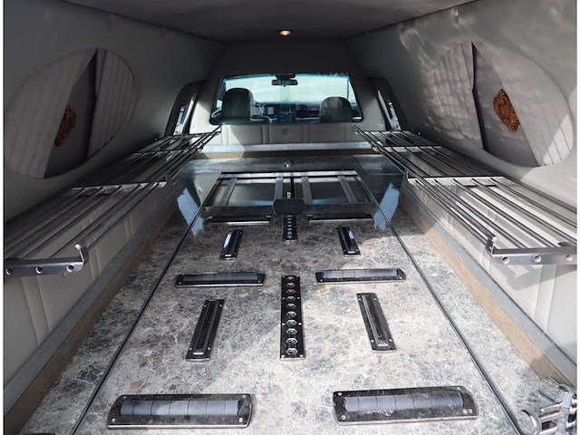 Lincoln - fm88 town car begrafenisauto - uitvaartauto - afbeelding 9 van  43