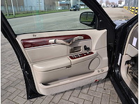 Lincoln - fm88 town car begrafenisauto - uitvaartauto - afbeelding 16 van  43