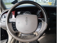 Lincoln - fm88 town car begrafenisauto - uitvaartauto - afbeelding 18 van  43