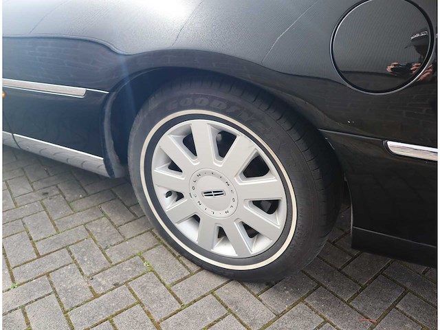 Lincoln - fm88 town car begrafenisauto - uitvaartauto - afbeelding 27 van  43