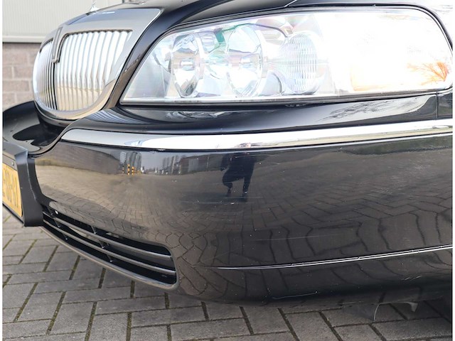 Lincoln - fm88 town car begrafenisauto - uitvaartauto - afbeelding 31 van  43