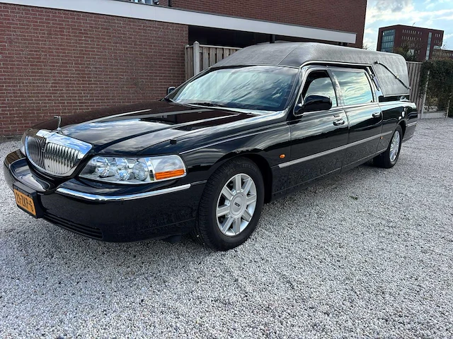 Lincoln - town car - lijkwagen - 2007 - 21-zkp-6 - personenauto - afbeelding 12 van  28