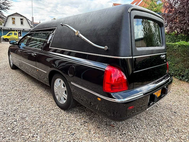 Lincoln - town car - lijkwagen - 2007 - 21-zkp-6 - personenauto - afbeelding 28 van  28