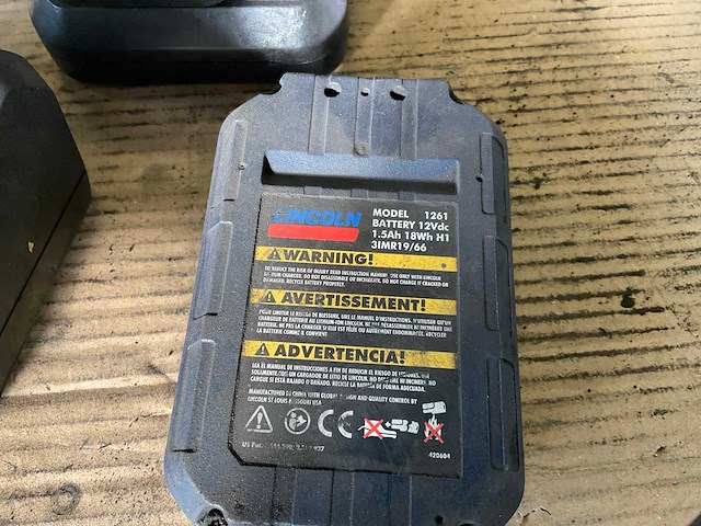 Lincoln 1871 accu met lader (2x) - afbeelding 4 van  8