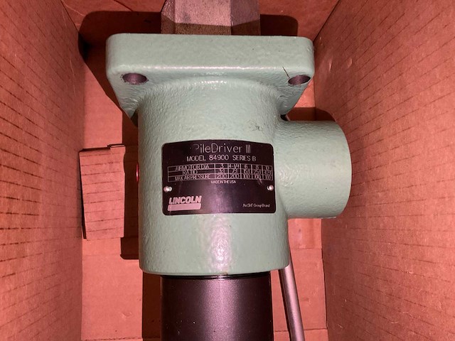 Lincoln 84900 series b pomp - afbeelding 5 van  5