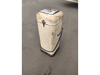 Lincoln chassis lubri gun vintage vetsmeersysteem - afbeelding 5 van  5
