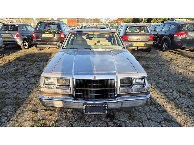 Lincoln continental 5.0 v8 1985 - afbeelding 6 van  9