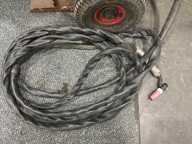 Lincoln electric - v 160 tpulse - tig welding machine - afbeelding 7 van  9