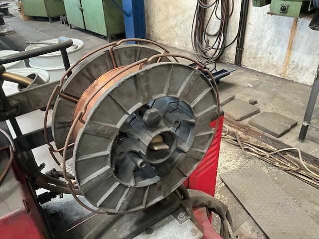 Lincoln electric cv-400 mig lasapparaat met draadvoorunit en koeling - afbeelding 3 van  14