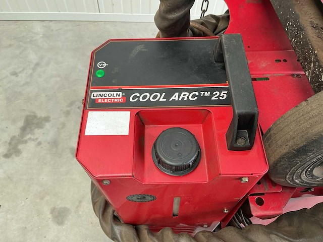 Lincoln electric cv400-i lasapparaat - afbeelding 2 van  4