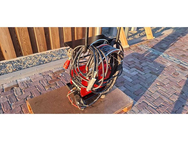 Lincoln electric invertec - v260-t - tig-lasmachine - afbeelding 2 van  11