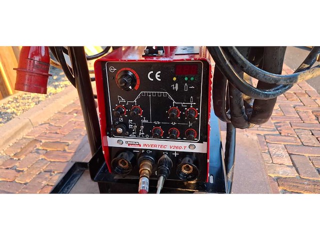 Lincoln electric invertec - v260-t - tig-lasmachine - afbeelding 9 van  11
