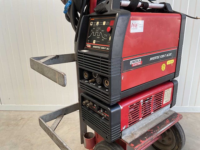 Lincoln electric invertec v205-t ac/dc lasapparaat - afbeelding 1 van  1