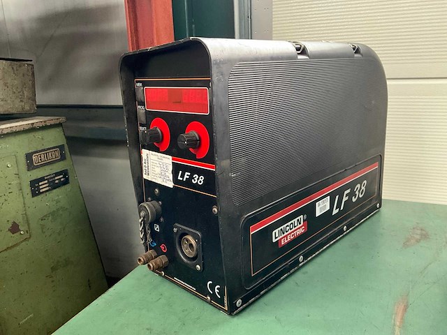 Lincoln electric lf38 draadaanvoerunit - afbeelding 1 van  3
