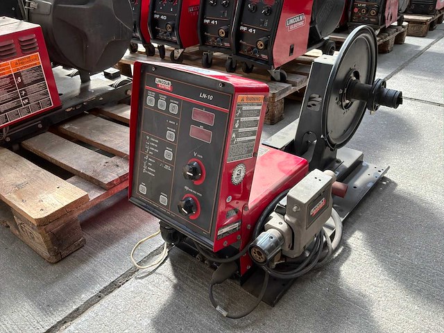 Lincoln electric ln-10 draadaanvoerunit - afbeelding 1 van  8