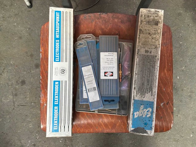 Lincoln invertec v 130 tig-/ en elektrode lasapparaat - afbeelding 2 van  11