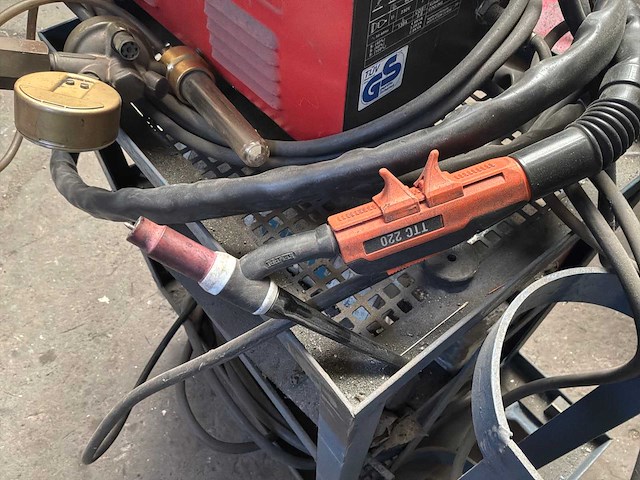 Lincoln invertec v 130 tig-/ en elektrode lasapparaat - afbeelding 9 van  11