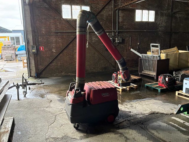 Lincoln plymofent lasdampafzuiginstallatie - afbeelding 1 van  7