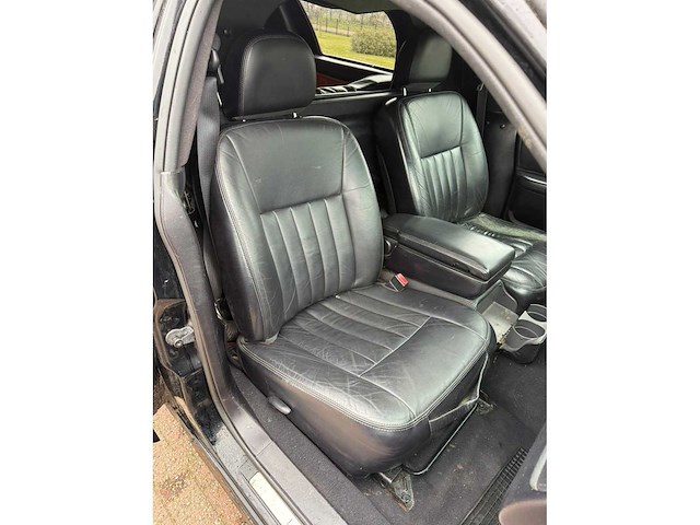 Lincoln town car - 4.6 signature limousine, automaat, x-557-gz - afbeelding 3 van  7