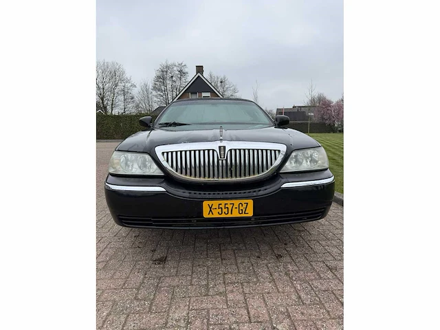 Lincoln town car - 4.6 signature limousine, automaat, x-557-gz - afbeelding 22 van  22