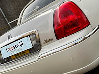 Lincoln town car 4.6 v8 signature (limousine) 204pk 2003, 62-ng-xn youngtimer - afbeelding 16 van  51