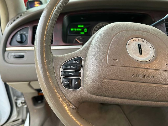 Lincoln town car 4.6 v8 signature (limousine) 204pk 2003, 62-ng-xn youngtimer - afbeelding 25 van  51