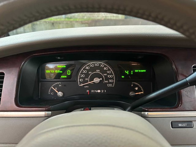 Lincoln town car 4.6 v8 signature (limousine) 204pk 2003, 62-ng-xn youngtimer - afbeelding 29 van  51