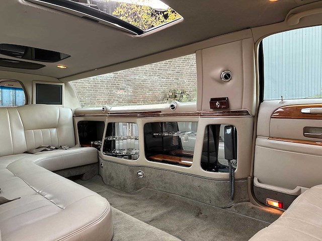 Lincoln town car 4.6 v8 signature (limousine) 204pk 2003, 62-ng-xn youngtimer - afbeelding 36 van  51