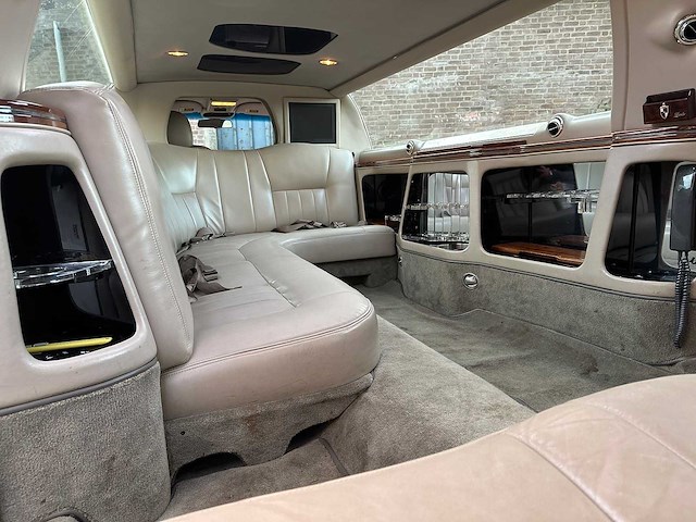 Lincoln town car 4.6 v8 signature (limousine) 204pk 2003, 62-ng-xn youngtimer - afbeelding 38 van  51