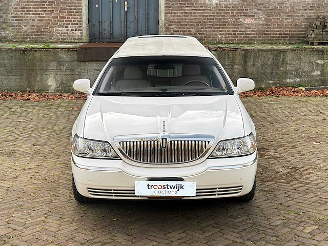 Lincoln town car 4.6 v8 signature (limousine) 204pk 2003, 62-ng-xn youngtimer - afbeelding 4 van  51