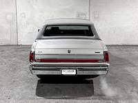 Lincoln town car 4.9 v8 signature sd 160pk 1989, k-946-bx - afbeelding 4 van  32
